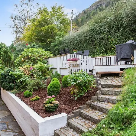 Close To Center - Modern Bed & Breakfast
